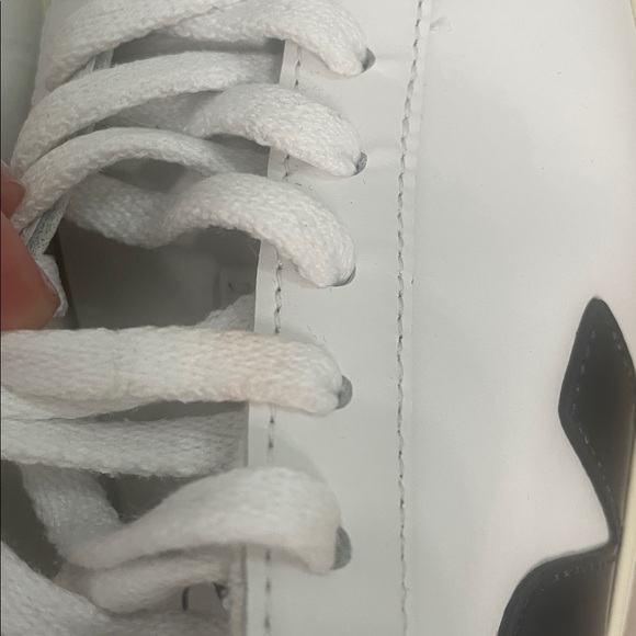 Veja Esplar Sneakers in white and black colorway - Picture 4 of 12